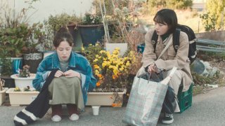 【12/18上架】當她們睡著時