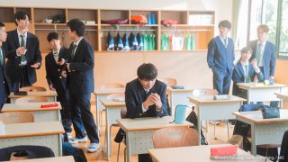 我在学校旅行中被分到了一个糟糕的小组 第1集