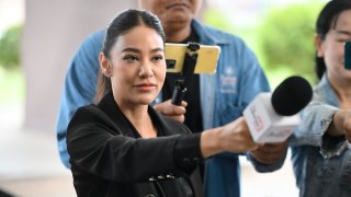 คมเดือน ตอนที่ 6