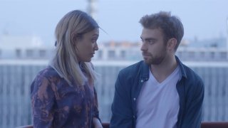 屋頂上的電影約會