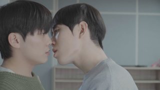 สัมผัสเพียงคราพาหัวใจโบยบิน