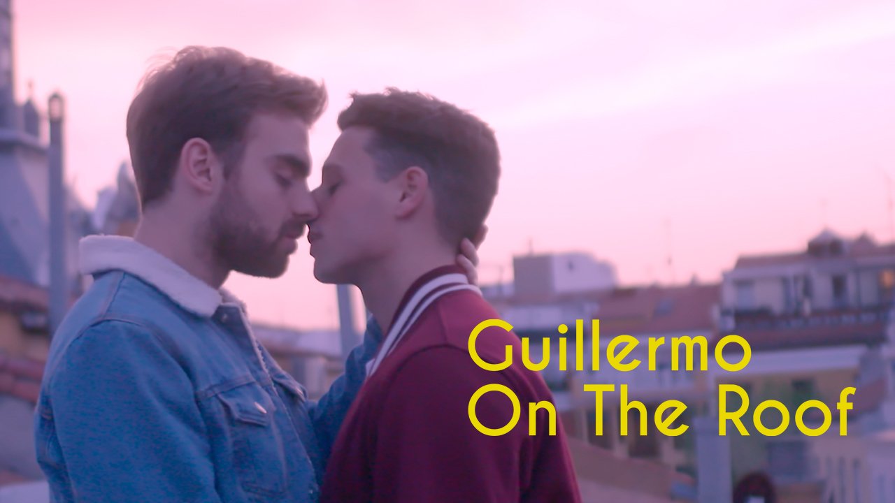 屋頂上的電影約會